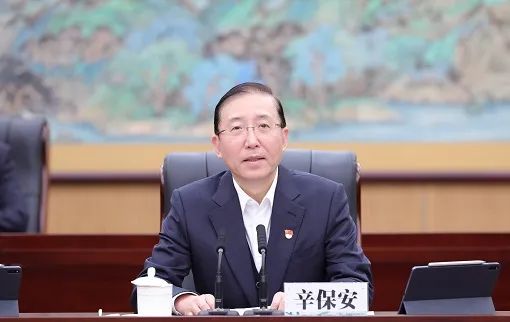 國(guó)家電網(wǎng)公司黨組書記、董事長(zhǎng)辛保安宣講黨的二十大精神