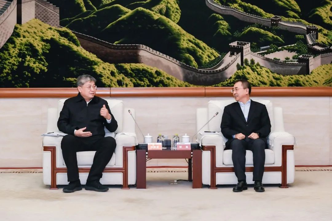 國家能源集團(tuán)黨組書記、董事長劉國躍與中國大唐主要領(lǐng)導(dǎo)會談