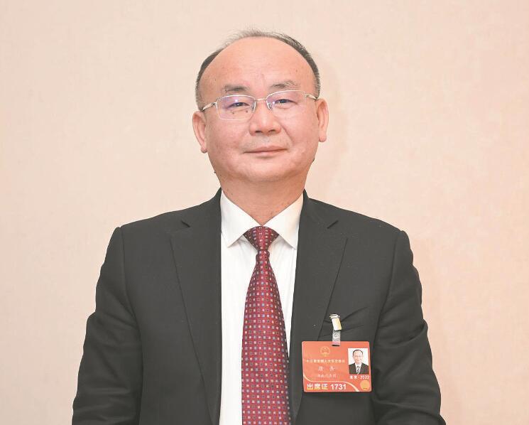 優(yōu)質(zhì)供電服務(wù)助力裝備制造業(yè)高質(zhì)量發(fā)展——訪全國(guó)人大代表、楚天科技股份有限公司董事長(zhǎng)兼總裁唐岳