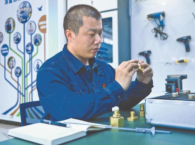 何龍：扎根北疆9年，他找到了自己的位置