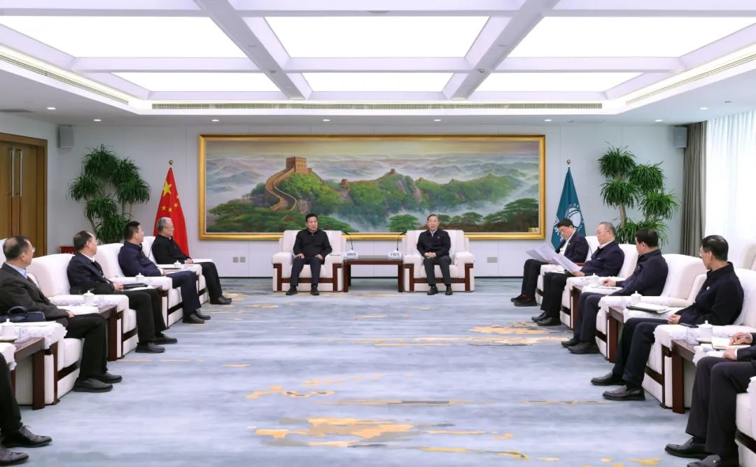 國(guó)家電網(wǎng)辛保安、張智剛與國(guó)家電投劉明勝、栗寶卿會(huì)談